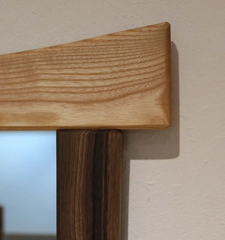 Miroir en frêne et noyer de 60 cm – Image 2