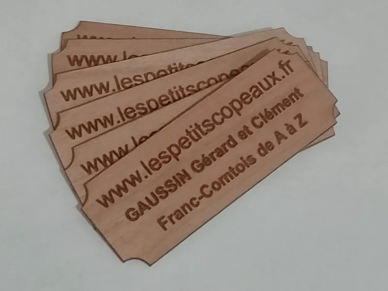 Stickers en Bois Personnalisables en Merisier Véritable - Gravure Laser – Image 4